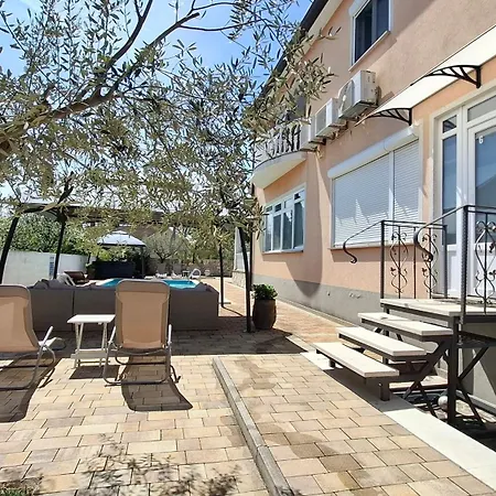 Apartments Kimm'S Hideaway Porec Exterior photo